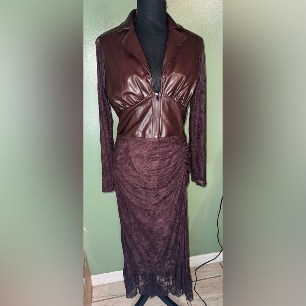 OYROSY beautiful dress with beautiful lace - Picture 7 of 13